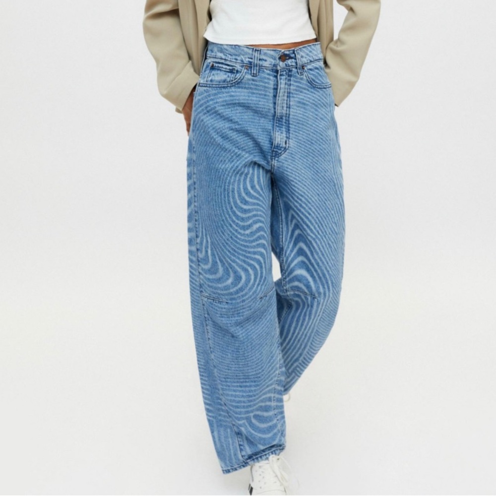 URBAN OUTFITTERS BDG RIH EXTREME BAGGY JEAN SWIRL